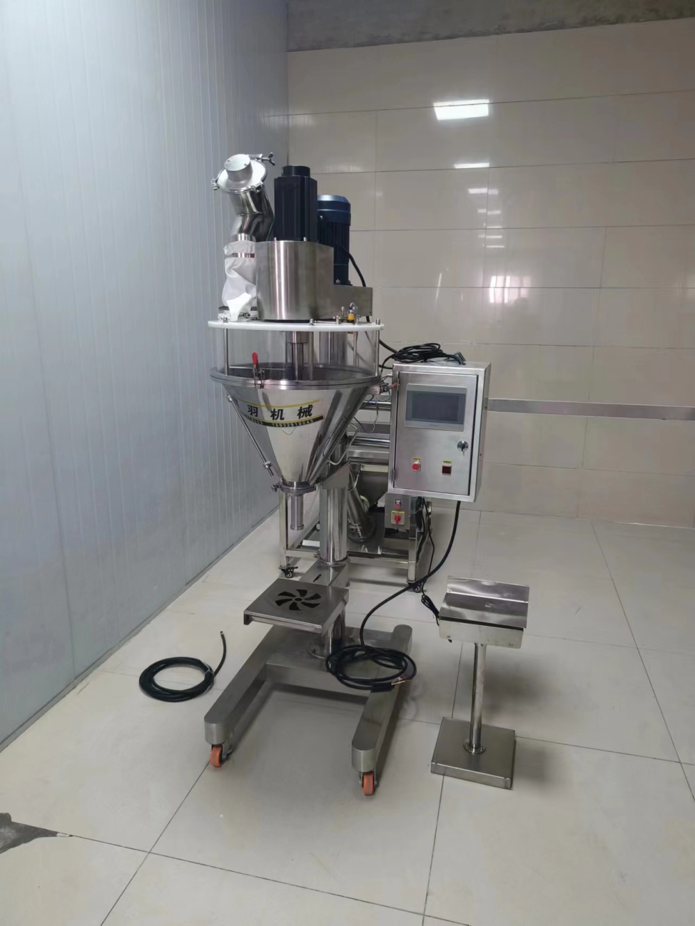 半自動白糖定量包裝機(jī)設(shè)備組成和工作原理
